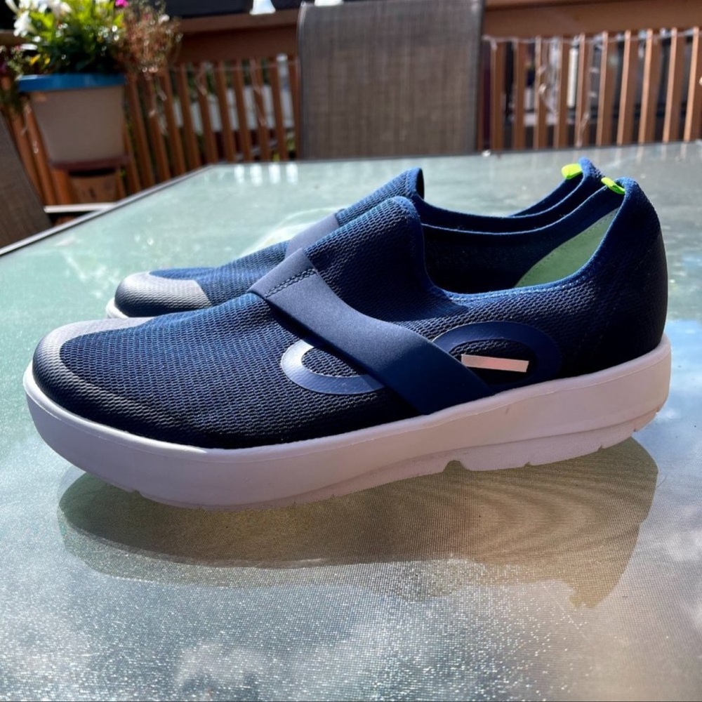 OOFOS Shoes